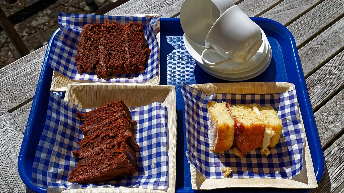 Scrumbles Cake Shop – cake shop in Leek town centre